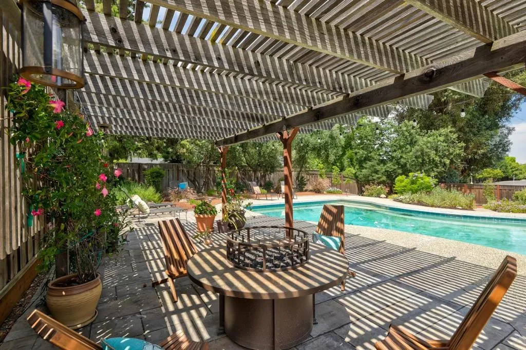 17799 Daves Avenue, Monte Sereno, California 95030 home-pic-26