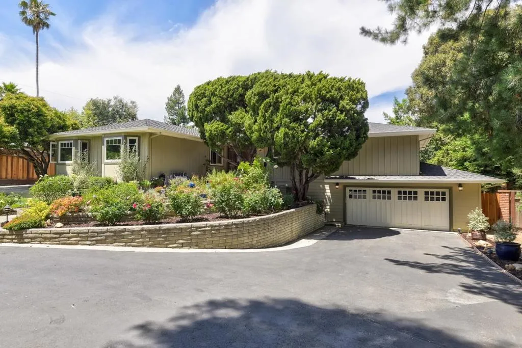 17799 Daves Avenue, Monte Sereno, California 95030 home-pic-1