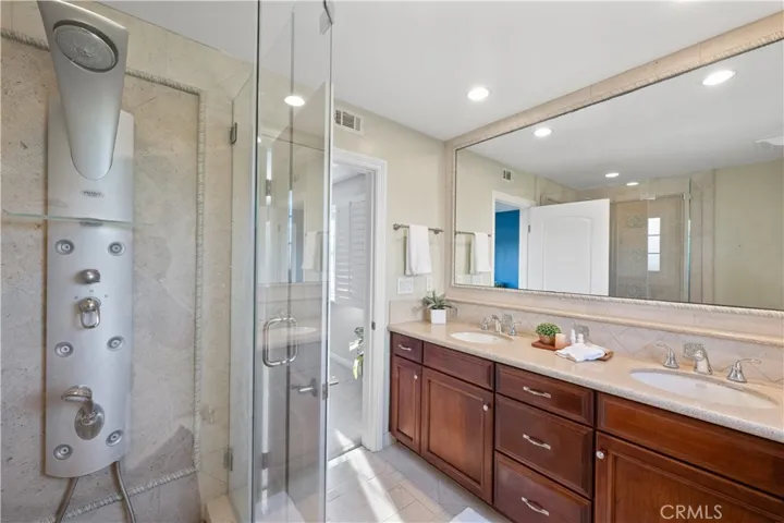 Primary en suite