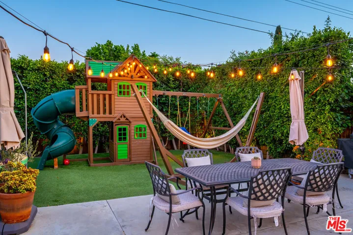 4090 Eileen Street, Simi Valley, California 93063