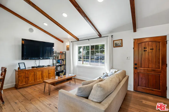 4090 Eileen Street, Simi Valley, California 93063