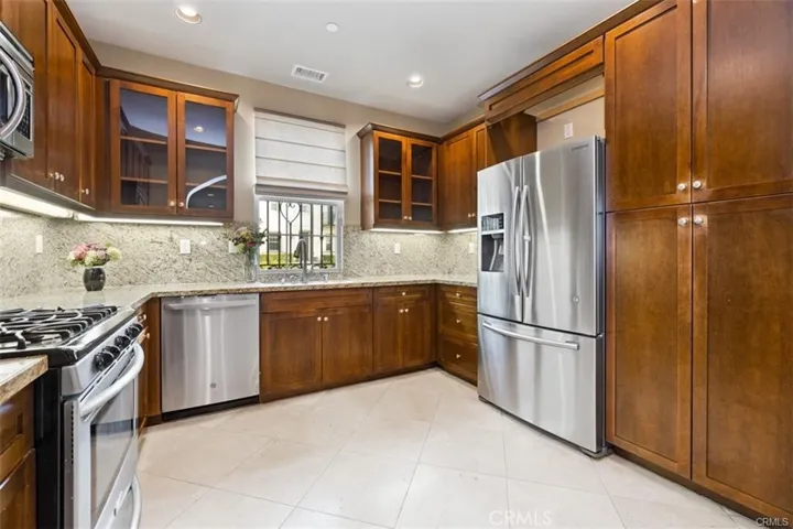 105 Mission, Irvine, California 92620