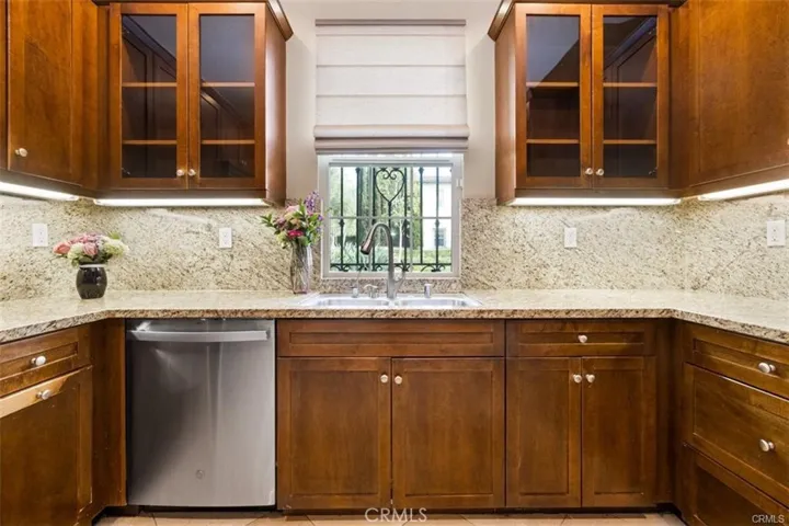 105 Mission, Irvine, California 92620