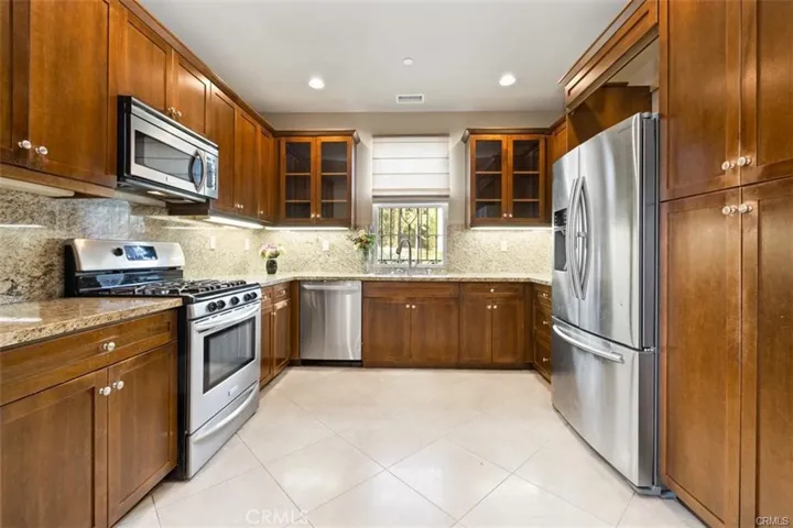 105 Mission, Irvine, California 92620