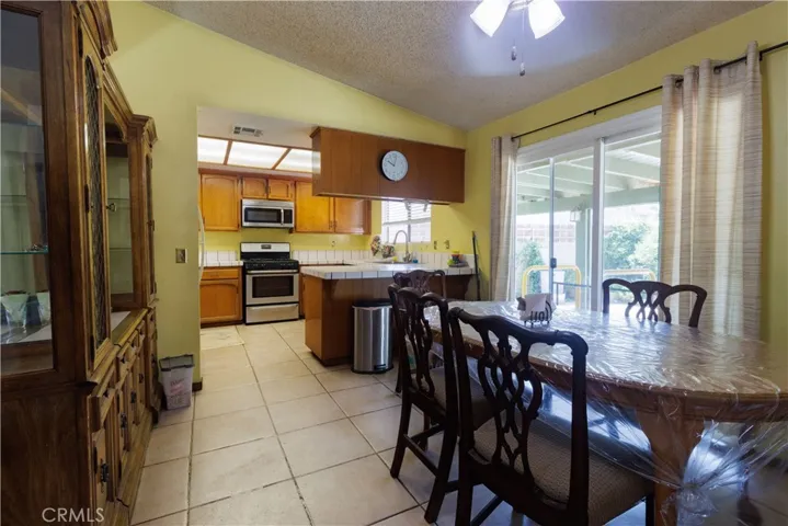 2860 Bixby Drive, Jurupa Valley, California 92509