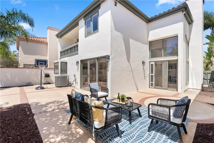 337 Avenida Granada, Long Beach, California 90814