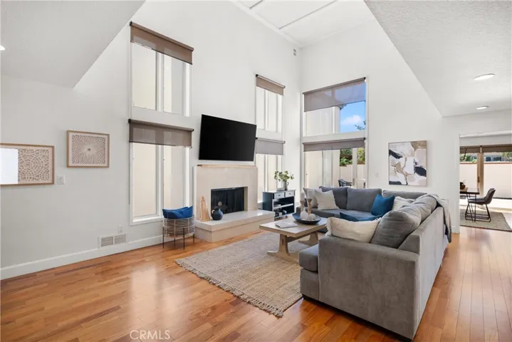 337 Avenida Granada, Long Beach, California 90814