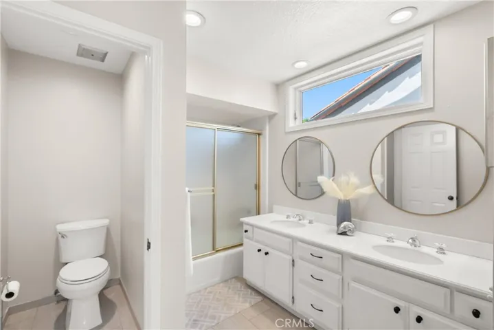 337 Avenida Granada, Long Beach, California 90814