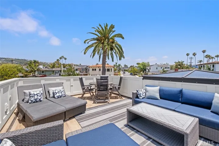 315 W Avenida Valencia, San Clemente, California 92672