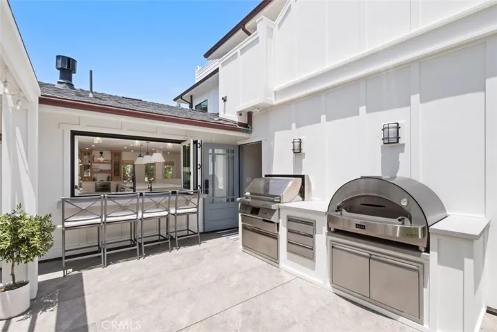 315 W Avenida Valencia, San Clemente, California 92672