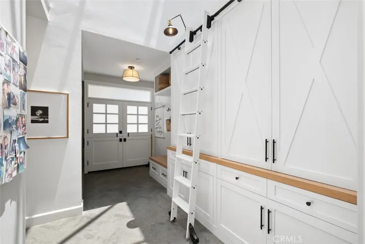 315 W Avenida Valencia, San Clemente, California 92672
