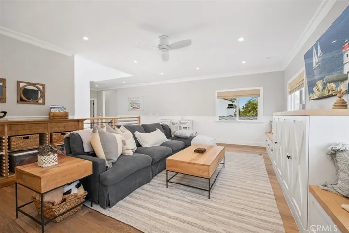 315 W Avenida Valencia, San Clemente, California 92672