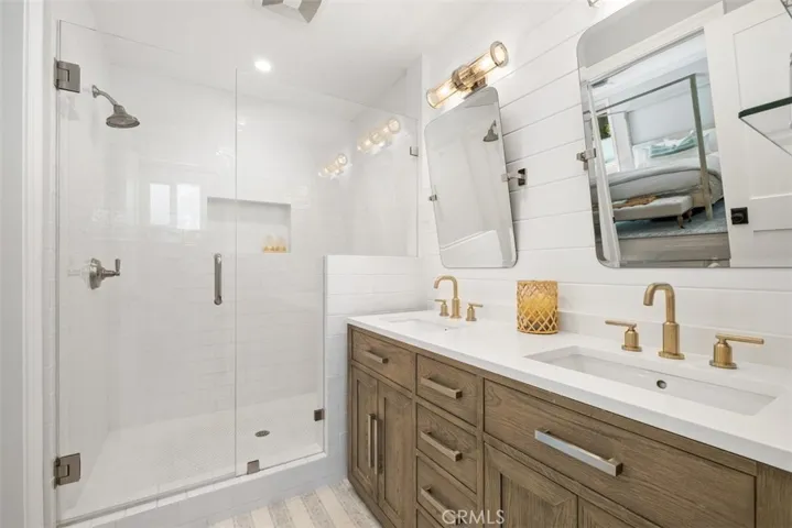 315 W Avenida Valencia, San Clemente, California 92672