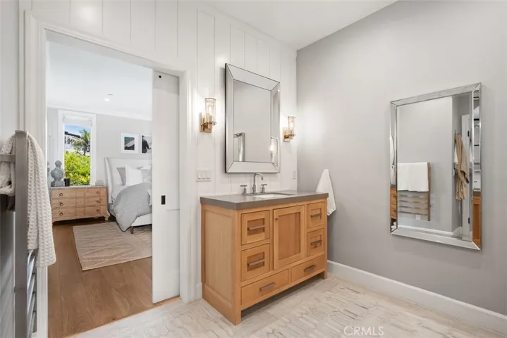 315 W Avenida Valencia, San Clemente, California 92672