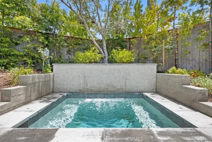 315 W Avenida Valencia, San Clemente, California 92672