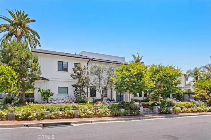315 W Avenida Valencia, San Clemente, California 92672