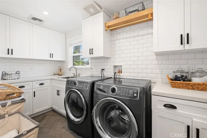 315 W Avenida Valencia, San Clemente, California 92672