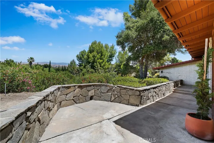 27444 Trail Ridge Road, Canyon Country, California 91387