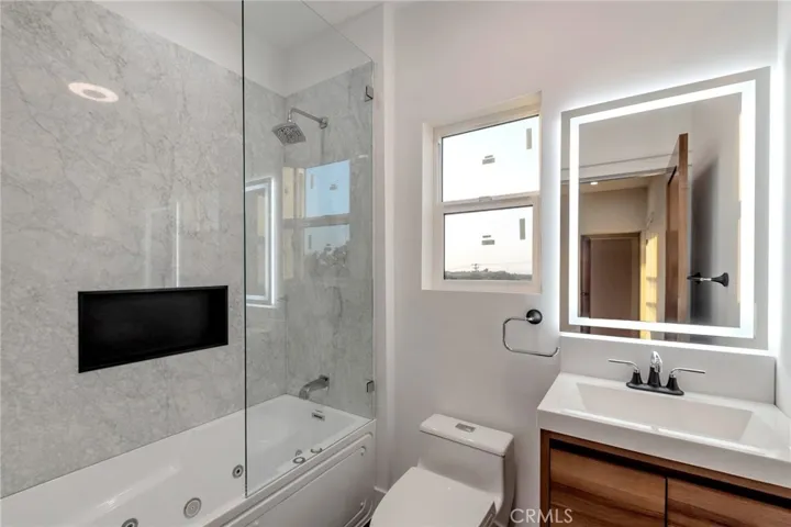 7230 Verbena Road, Oak Hills, California 92344