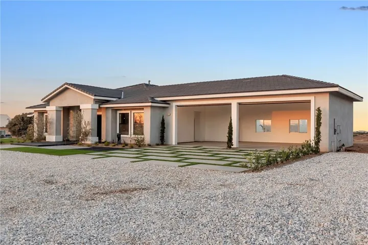 7230 Verbena Road, Oak Hills, California 92344