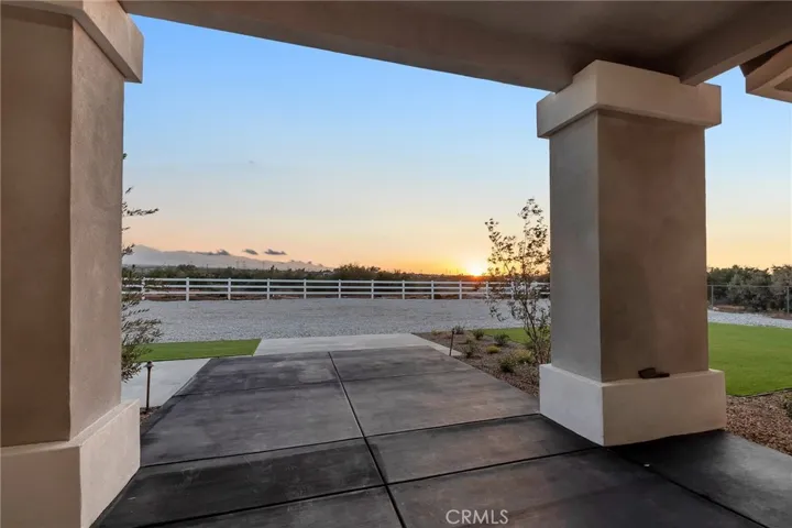 7230 Verbena Road, Oak Hills, California 92344