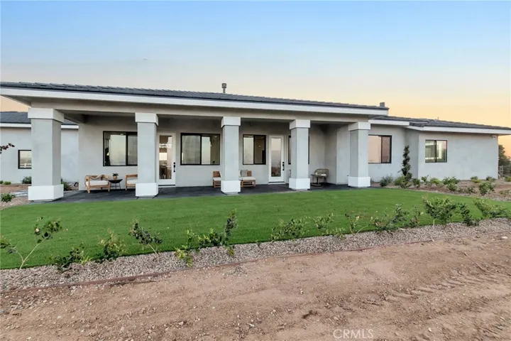 7230 Verbena Road, Oak Hills, California 92344