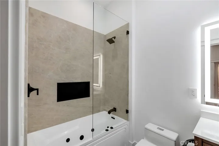 7230 Verbena Road, Oak Hills, California 92344