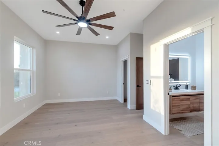 7230 Verbena Road, Oak Hills, California 92344