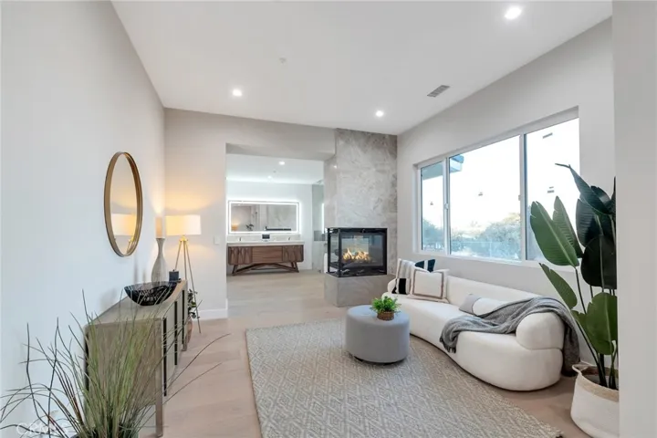 7230 Verbena Road, Oak Hills, California 92344