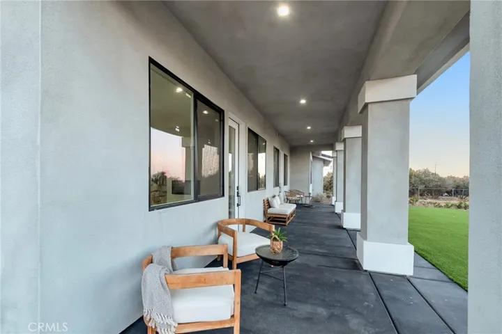 7230 Verbena Road, Oak Hills, California 92344