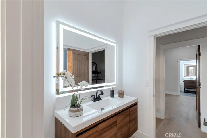 7230 Verbena Road, Oak Hills, California 92344