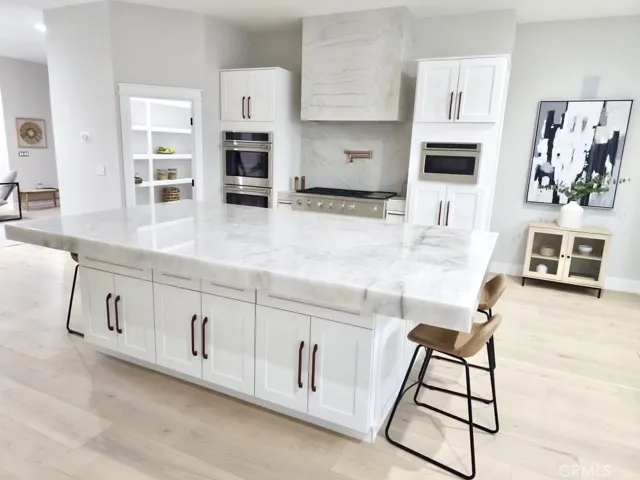 7230 Verbena Road, Oak Hills, California 92344
