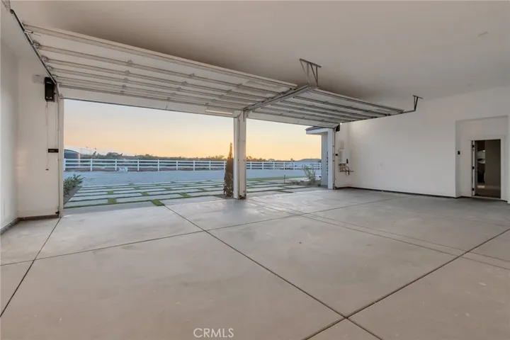 7230 Verbena Road, Oak Hills, California 92344