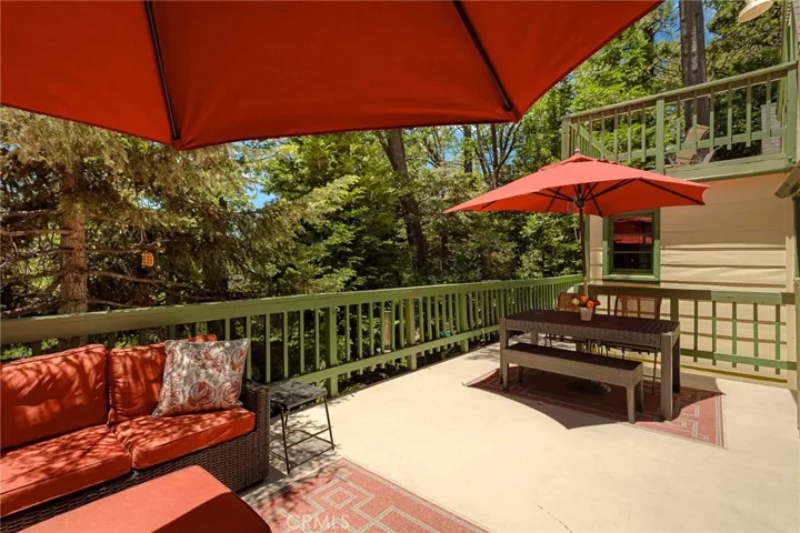 220 C Lane, Lake Arrowhead, California 92352