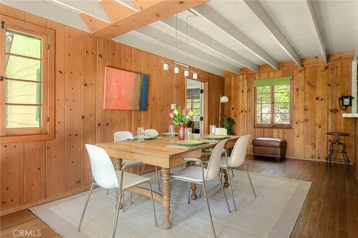 220 C Lane, Lake Arrowhead, California 92352