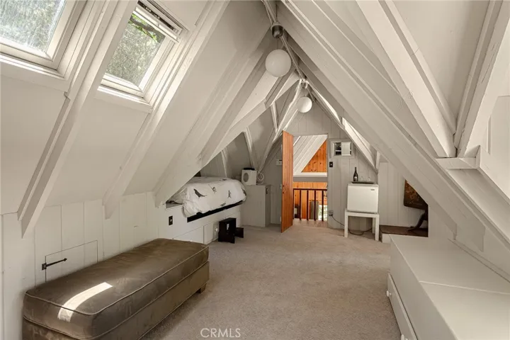 220 C Lane, Lake Arrowhead, California 92352