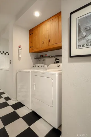 220 C Lane, Lake Arrowhead, California 92352