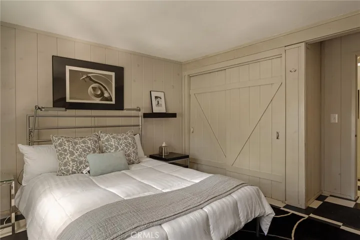220 C Lane, Lake Arrowhead, California 92352