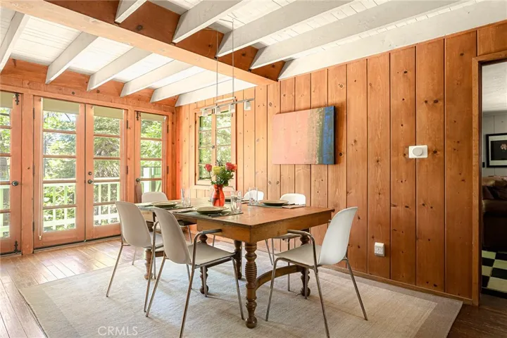 220 C Lane, Lake Arrowhead, California 92352