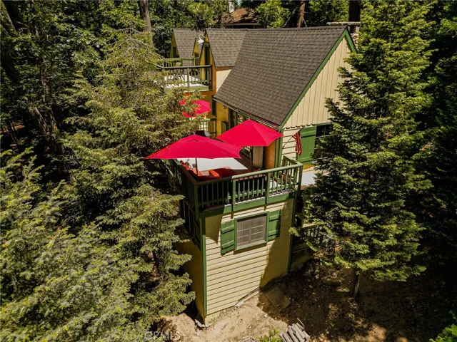 220 C Lane, Lake Arrowhead, California 92352