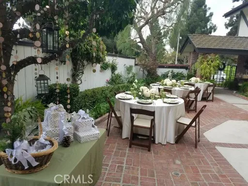 Courtyard Entertaining