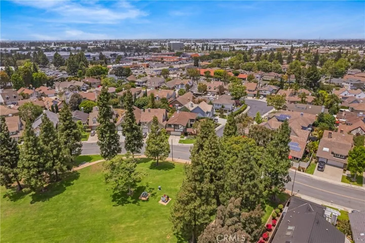 3445 Wimbledon Way, Costa Mesa, California 92626
