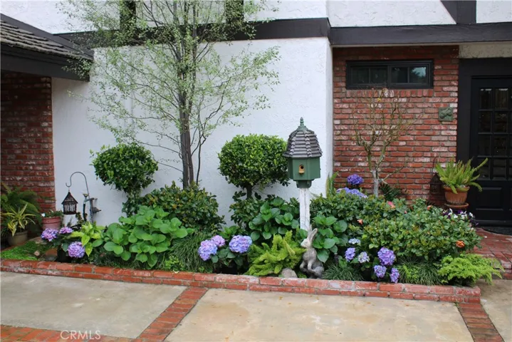 3445 Wimbledon Way, Costa Mesa, California 92626