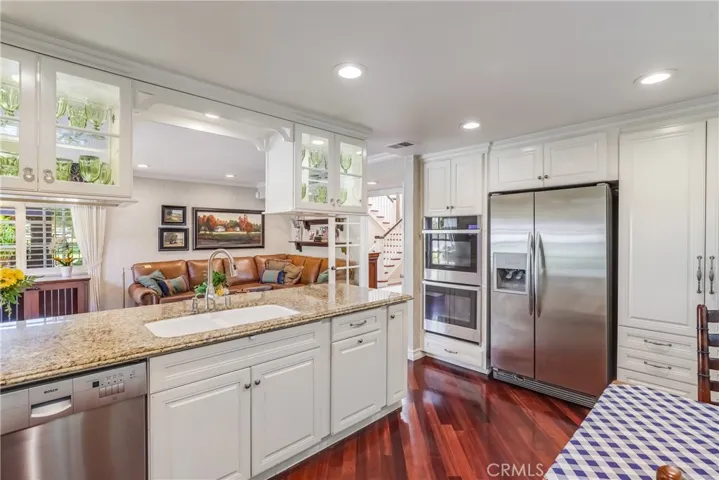 newer appliances throughout the kitchen