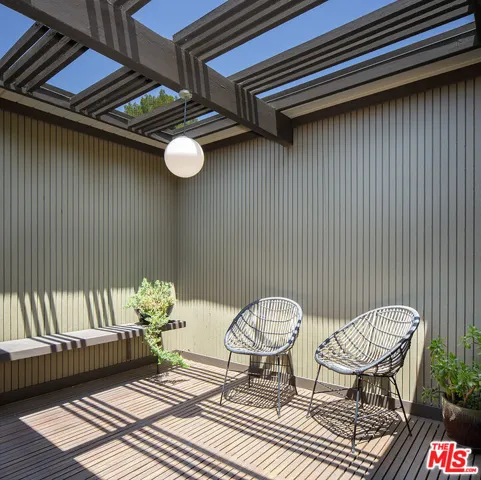 1954 Lucile Avenue, Los Angeles, California 90039