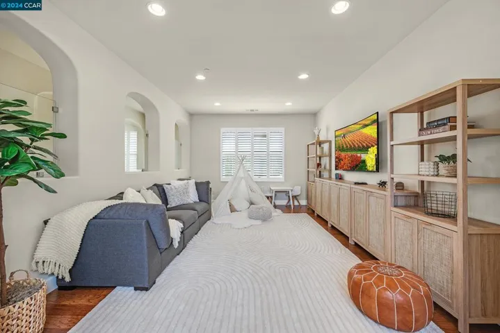 1066 S Wedgewood Rd, San Ramon, California 94582