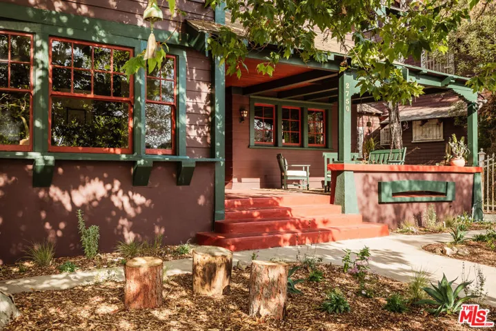 2750 Raymond Avenue, Los Angeles, California 90007