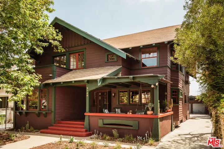 2750 Raymond Avenue, Los Angeles, California 90007