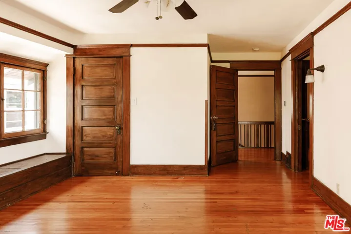 2750 Raymond Avenue, Los Angeles, California 90007