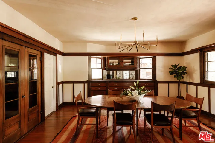 2750 Raymond Avenue, Los Angeles, California 90007